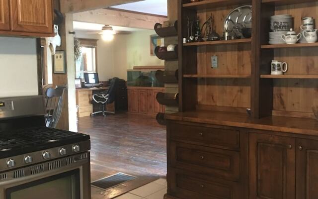 Little Trail Creek Cabins