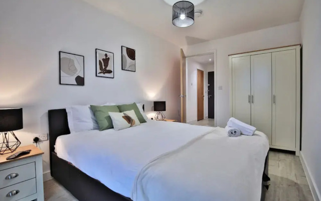 Manchester - 2-bed Apartment - Sleeps 4 - Wifi