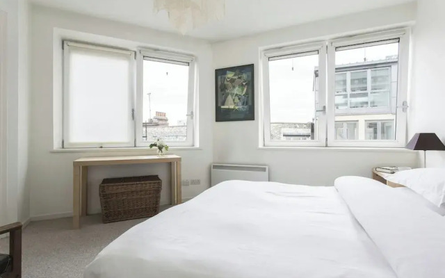 Lambs Conduit Street by Onefinestay