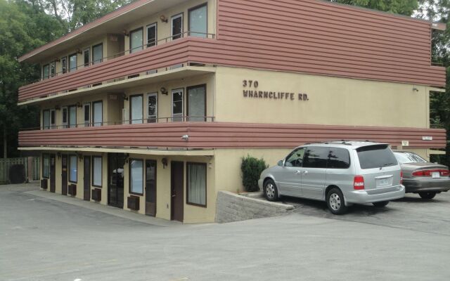 Wharncliffe Suites Motel