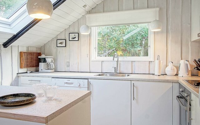 Magnificent Holiday Home in Aakirkeby near Sea