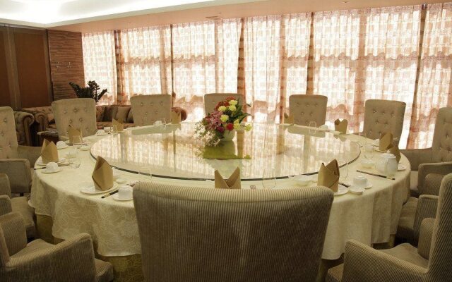 Treasure Island Hotel