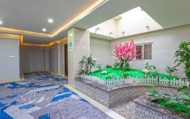 Late Gui·Chujian Hotel (Rugaocheng Branch)