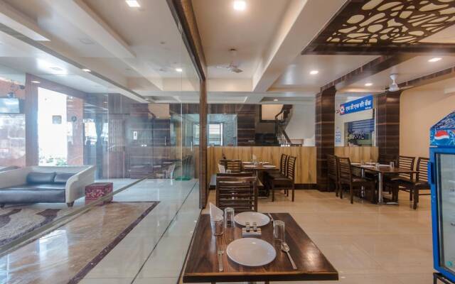 Hotel Sai Country Inn