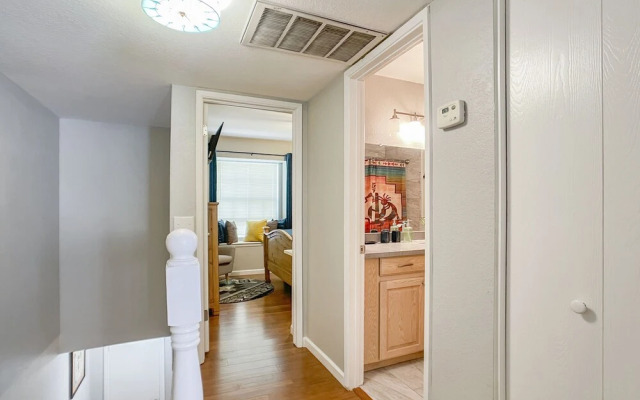 Southwest Splendor 2BR Tempe Townhome