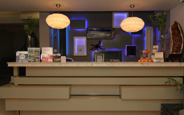 Eloisa Royal Suites