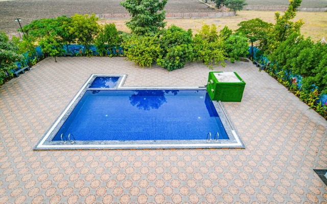 Fabhotel Celebrate Inn