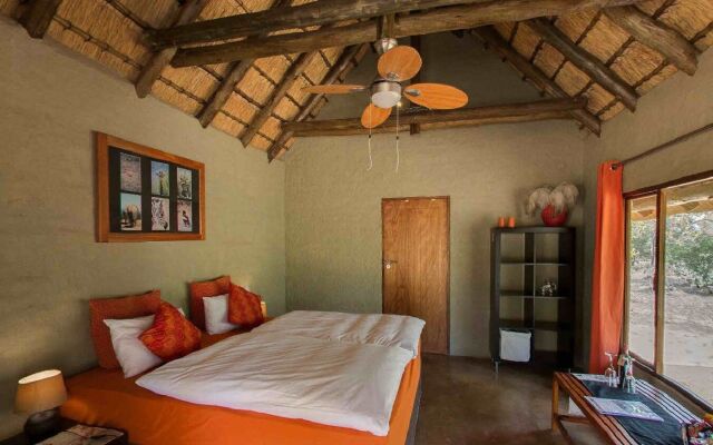 Ama Amanzi Bush Lodge
