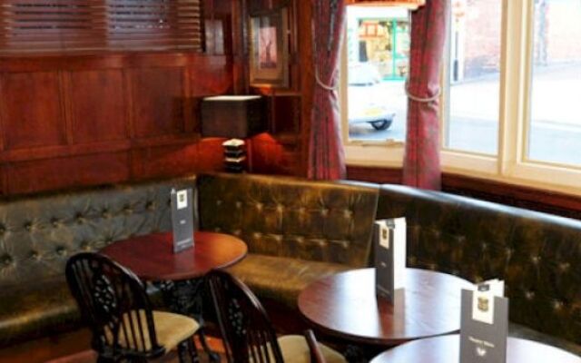 Ye Olde Crowne