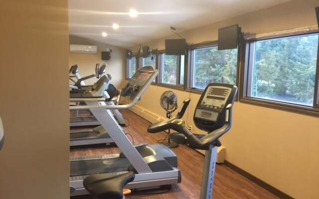 Spruce Hill Resort & Spa