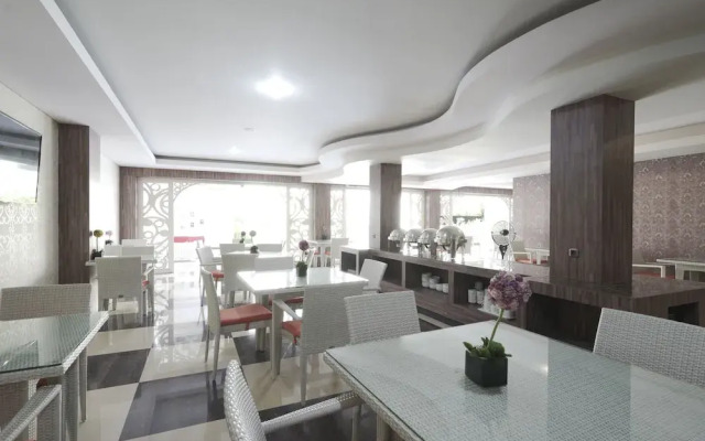 OYO 499 Princess Keisha Hotel