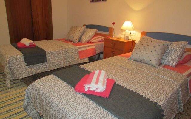 4 Bedrooms Seaview Apartment