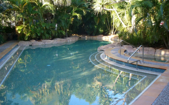 Currumbin Sands Holiday Apartments