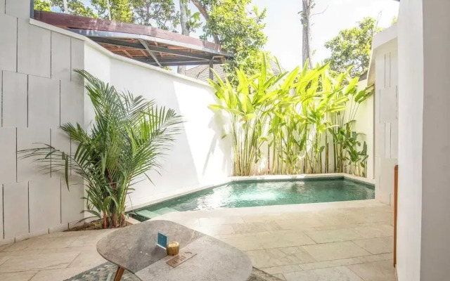 Chic 1-br Villa With Pool, 800m From Echo Beach