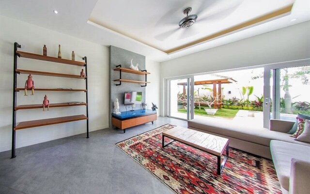 Villa Coddiwomple