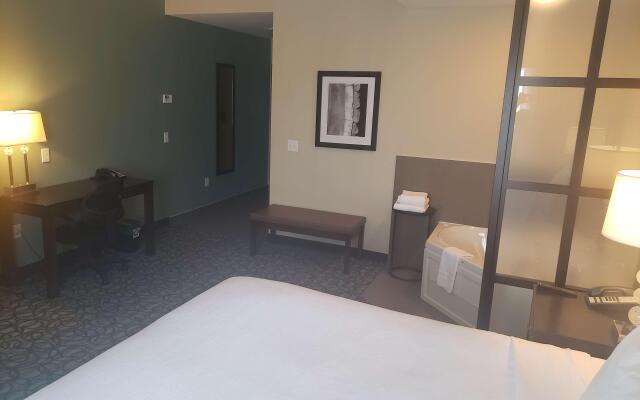 Best Western Plus Walkerton Hotel & Conference Centre