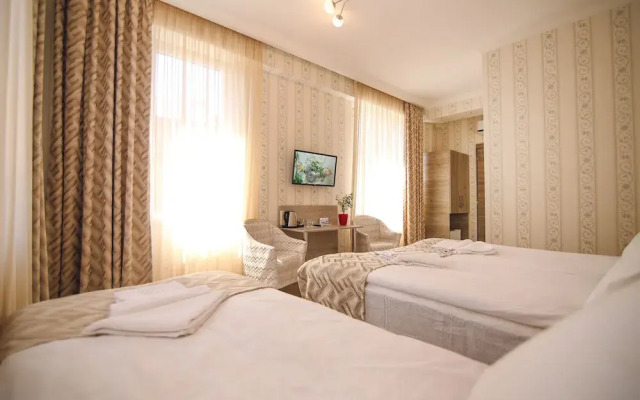 Hotel Kera