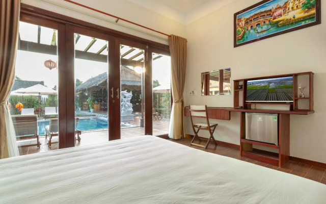 Ha My Beachside Villa Hoian