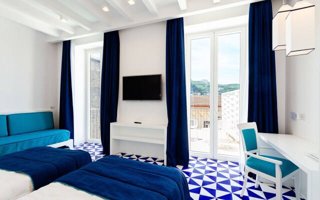 Maison Blu - Intimate GuestHouse