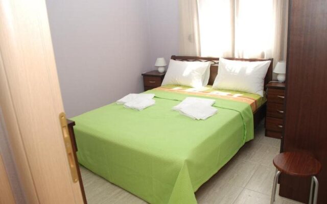 Marianna Apartments