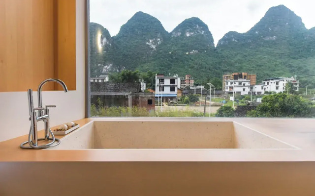 Yangshuo Geemu Building House