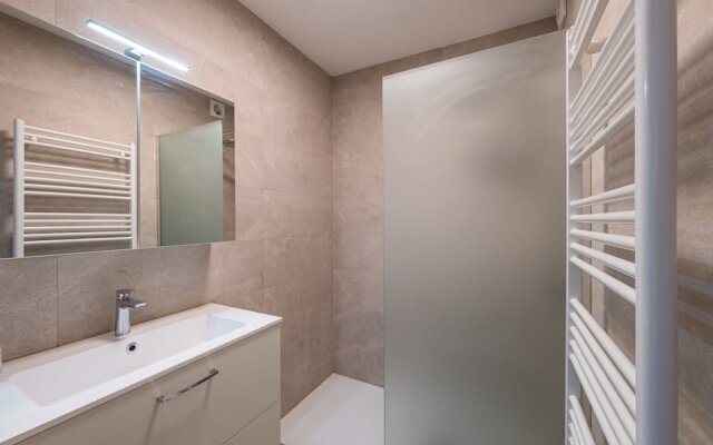 Apartment on the 5th Floor for Family