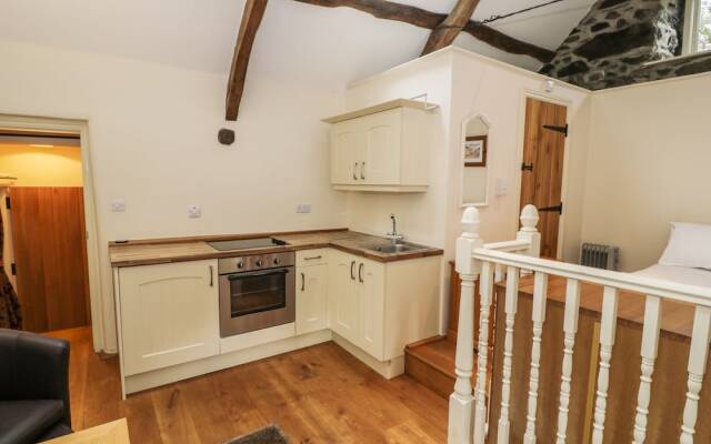 Ty Gwennol at Gilfach Goch