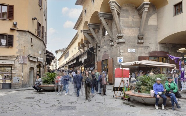 Studio Suite With Elevator Near the Old Bridge
