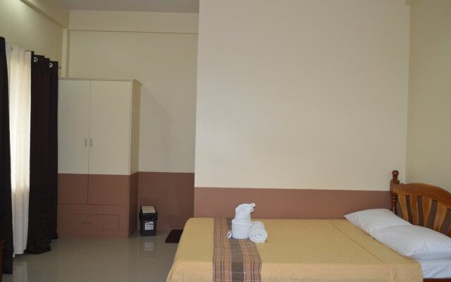 Diakopes Inn - Hostel