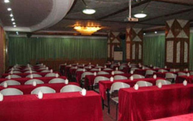 Cong Hua Jing Quan Hotel