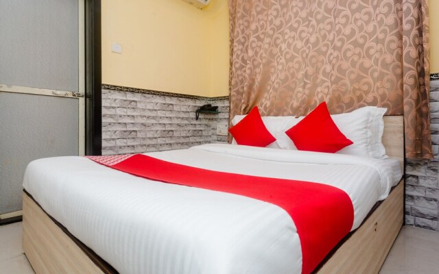 OYO 29550 Hotel Nivara