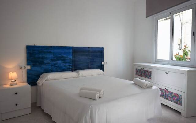 HomeHolidaysRentals Caleta - Costa Barcelona