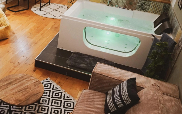 Stilvolles City-Loft mit privatem Whirlpool