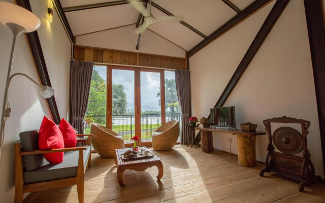 Kampot River Residence