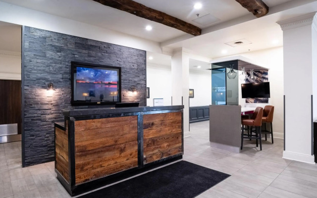 Crowne Plaza Moncton-Downtown by IHG