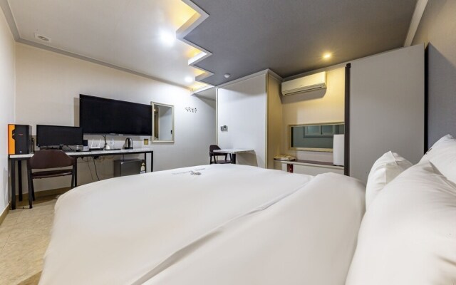 Mokpo Hotel Bobos
