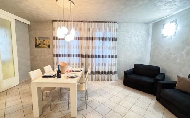 Lady Teresa Apartment by Ca-sa Check