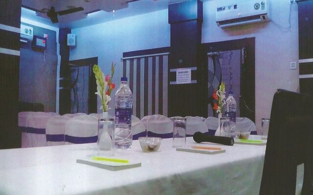 Rajnandini Hotel and Banquet