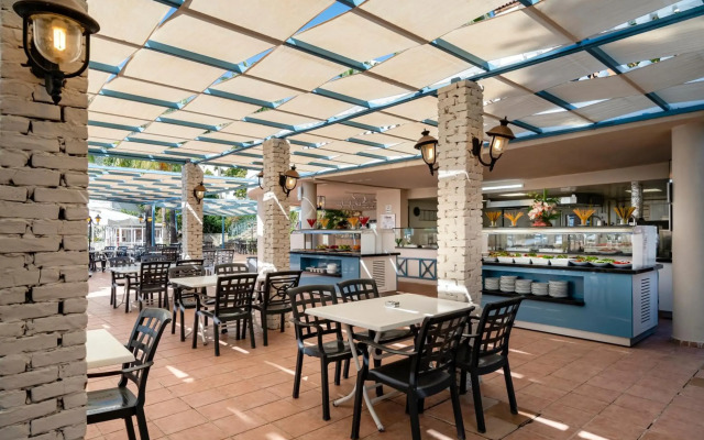 İz Flower Side Beach Hotel
