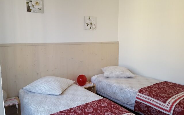 Les Gîtes de Nathalie: Corneille et Rivals