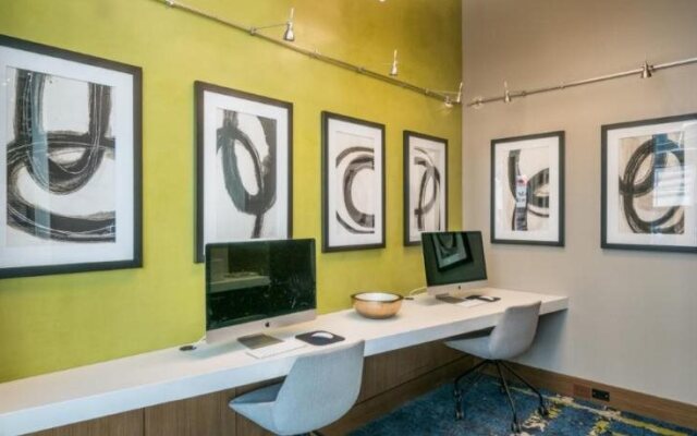 Global Luxury Suites at Woodmont Triangle South