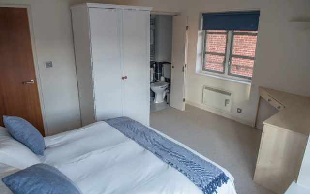 Toothbrush Apartments - Central Ipswich