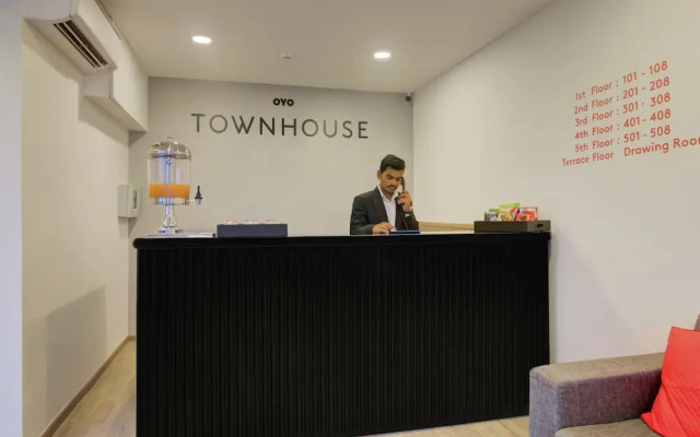 OYO Townhouse 177 Balewadi