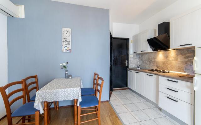 More - 60m From the sea - A3 Sime