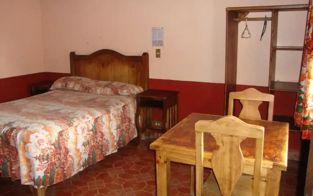 Hotel Virreyes