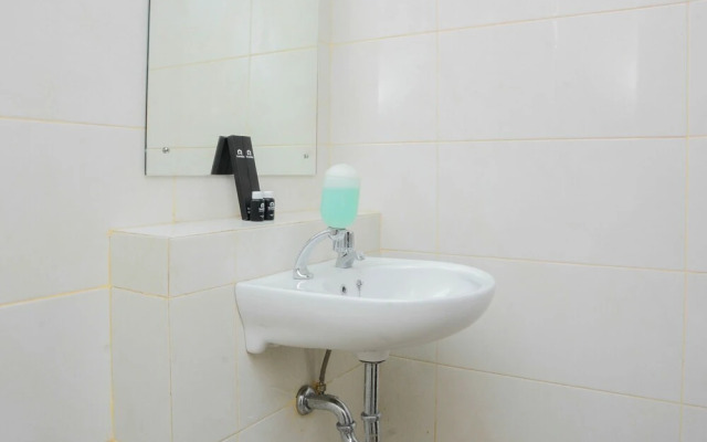Clean Studio Apartment at Grand Dhika City