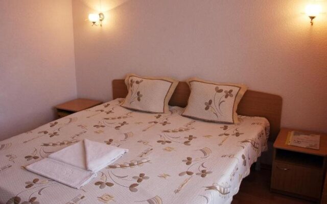 Kyiv Hotel
