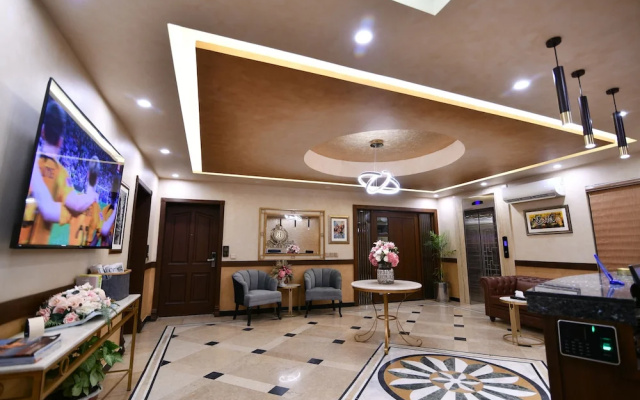 Royal Regency Hotel