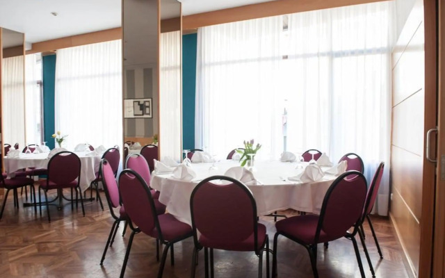 Hotel Unzaga Plaza