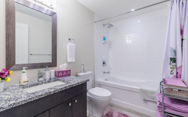 Simply Comfort. King's Wharf Apartments